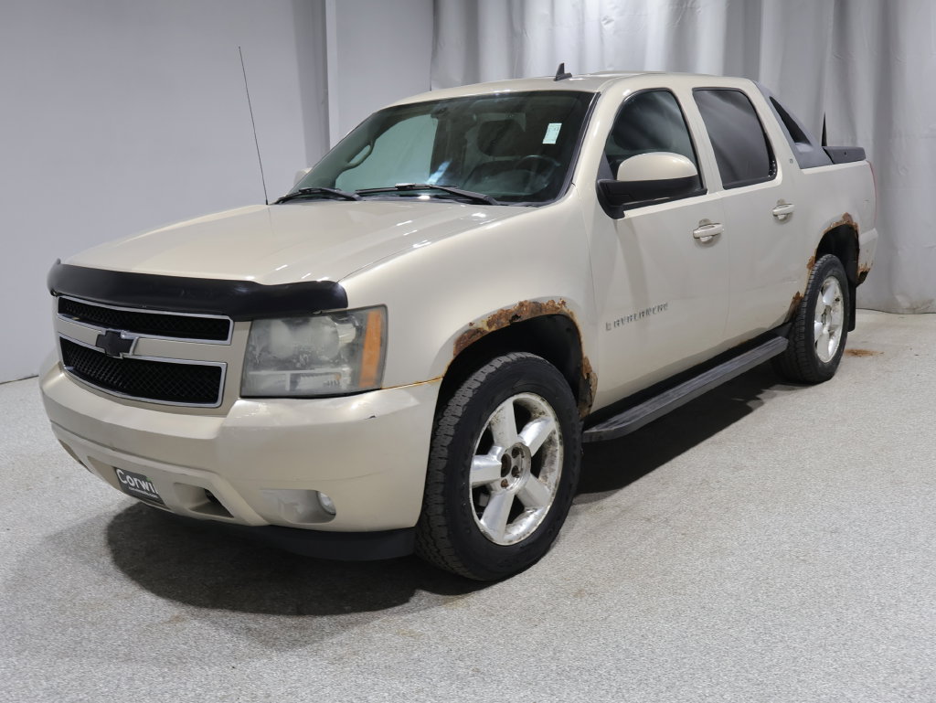 Used 2007 Chevrolet Avalanche LT w/ LT Preferred Equipment Group AWD/4WD image 14