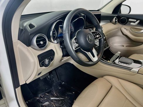 Used 2021 Mercedes-Benz GLC 300 4MATIC image 9