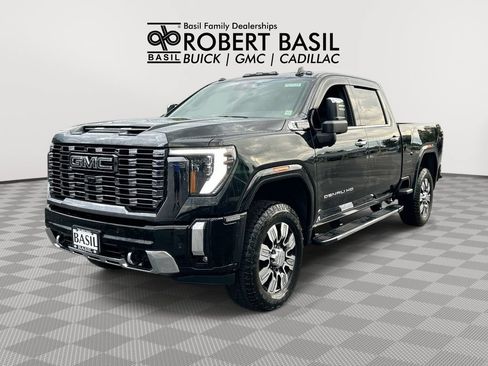 Used 2024 GMC Sierra 2500 Denali AWD/4WD image 1