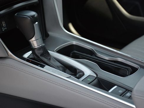 Certified 2019 Honda Accord EX-L image 10