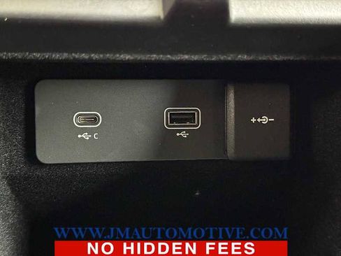 Used 2022 Land Rover Range Rover Evoque R-Dynamic SE image 34