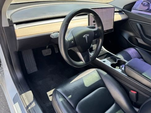 Used 2019 Tesla Model 3 Standard Range Plus image 8