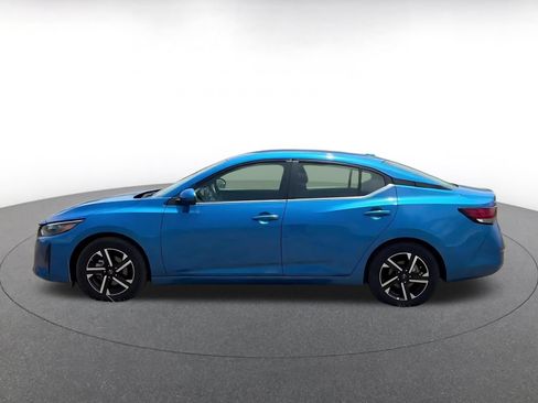 Used 2025 Nissan Sentra SV FWD image 8