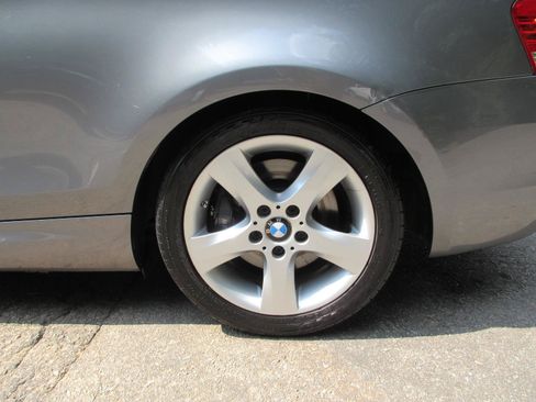 Used 2010 BMW 135i Convertible RWD image 18