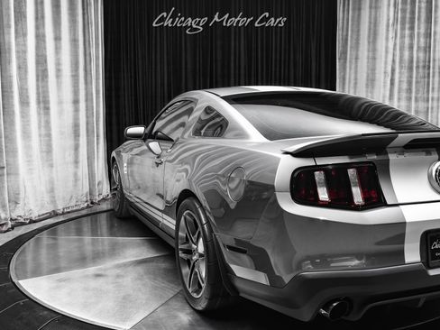 Used 2010 Ford Mustang Shelby GT500 image 30
