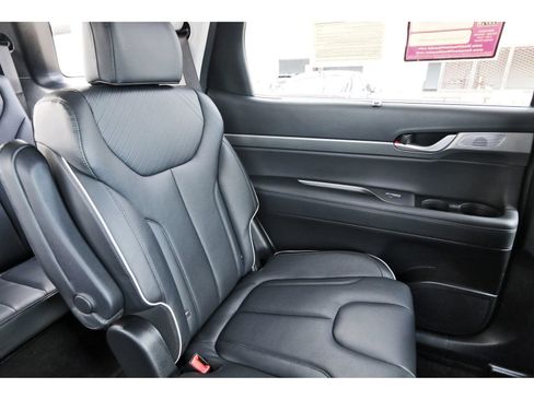 Used 2024 Hyundai Palisade SEL w/ Premium Package AWD/4WD image 14