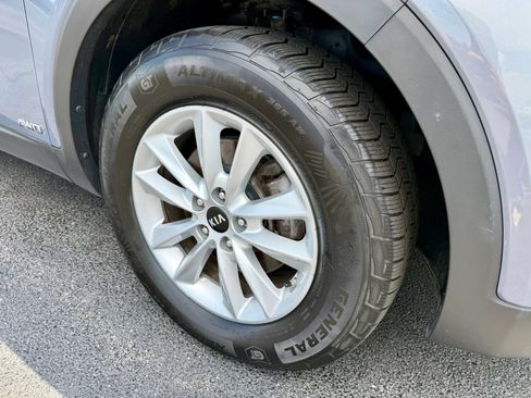 Used 2020 Kia Sorento LX AWD/4WD image 15