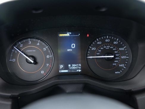 Used 2019 Subaru Crosstrek 2.0i Premium w/ Eyesight System image 31