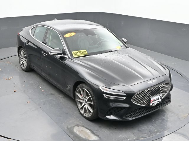 Used 2025 Genesis G70 2.5T AWD/4WD image 38