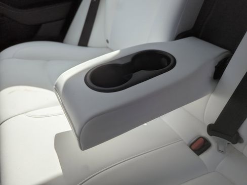 Used 2021 Tesla Model 3 Standard Range Plus image 39