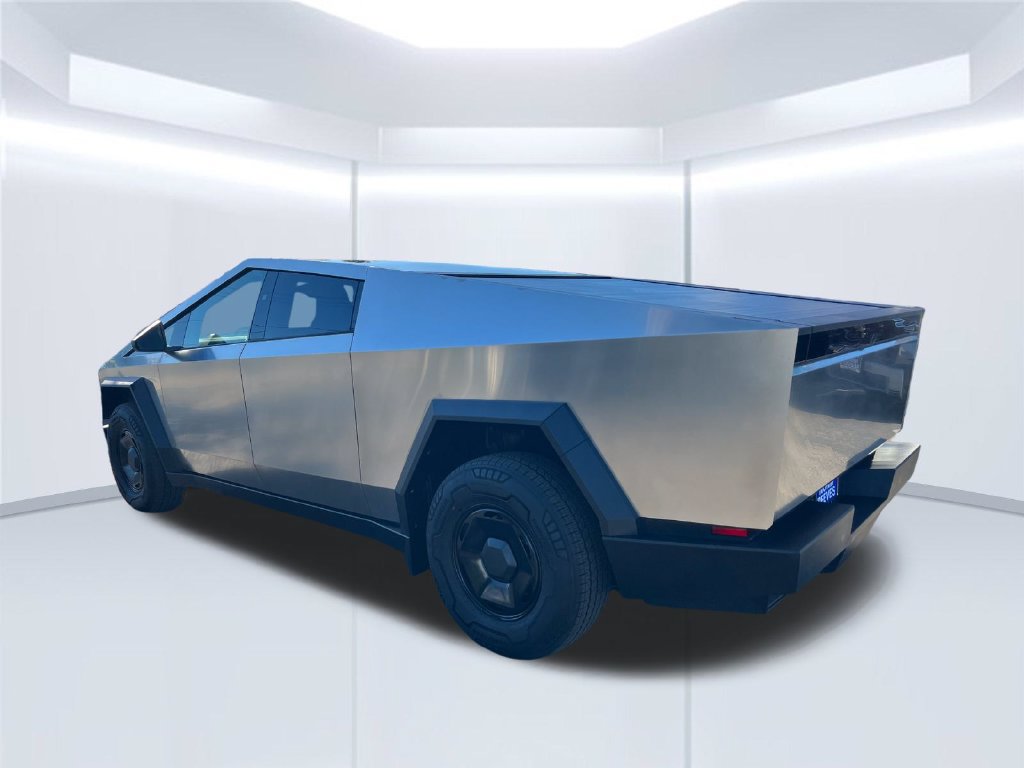 Used 2026 Tesla Cybertruck AWD Crew Cab image 3