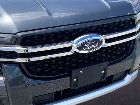 Used 2026 Ford Ranger Lariat w/ FX4 Off-Road Package AWD/4WD image 28