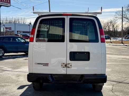 Used 2017 Chevrolet Express 2500 image 5