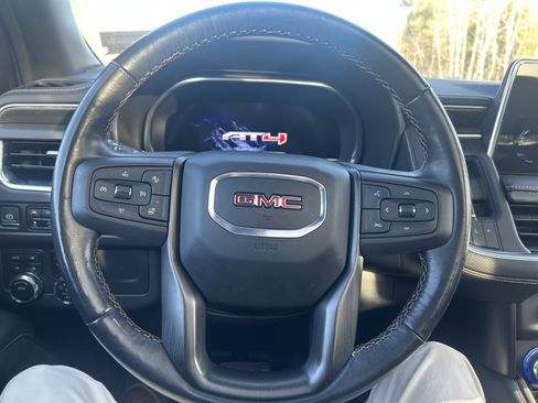 Used 2022 GMC Yukon AT4 AWD/4WD image 22