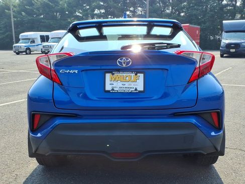 Used 2018 Toyota C-HR XLE FWD image 5