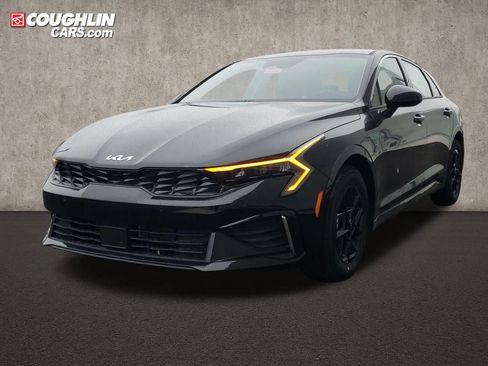 New 2026 Kia K5 LXS FWD image 3