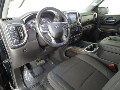 Used 2021 Chevrolet Silverado 1500 RST image 22
