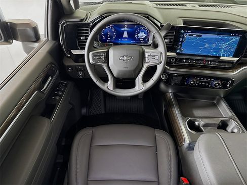 New 2026 Chevrolet Silverado 2500 LT image 15