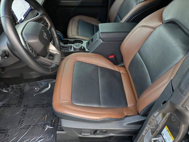 Used 2022 Ford Bronco Outer Banks AWD/4WD image 16