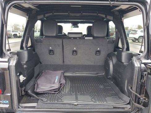 Used 2024 Jeep Wrangler High Altitude image 30