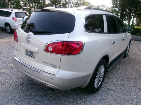 Used 2008 Buick Enclave CXL w/ Entertainment Package #2 FWD image 21