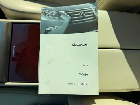 Used 2016 Lexus GX 460 Luxury AWD/4WD image 25