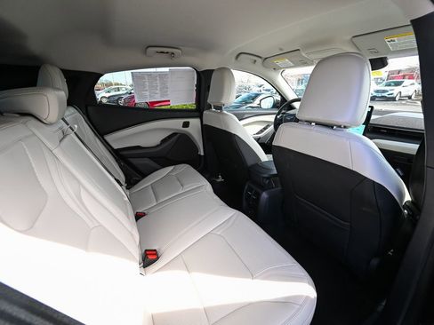 Certified 2025 Ford Mustang Mach-E Premium image 27