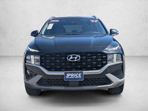 Used 2023 Hyundai Santa Fe SEL image 2