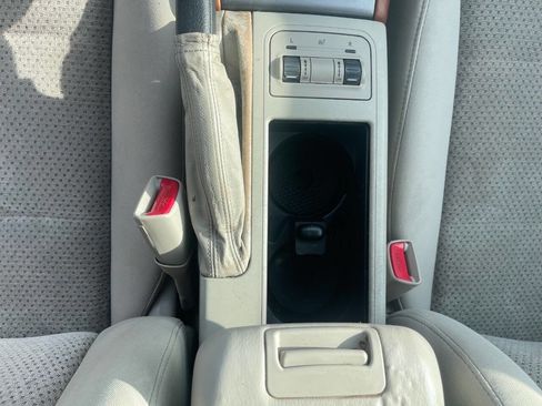 Used 2006 Subaru Outback 2.5i w/ Popular Equipment Group 2B image 13