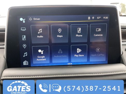 Used 2023 Chevrolet Suburban Premier image 3