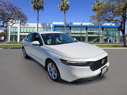 Used 2023 Honda Accord LX image 2