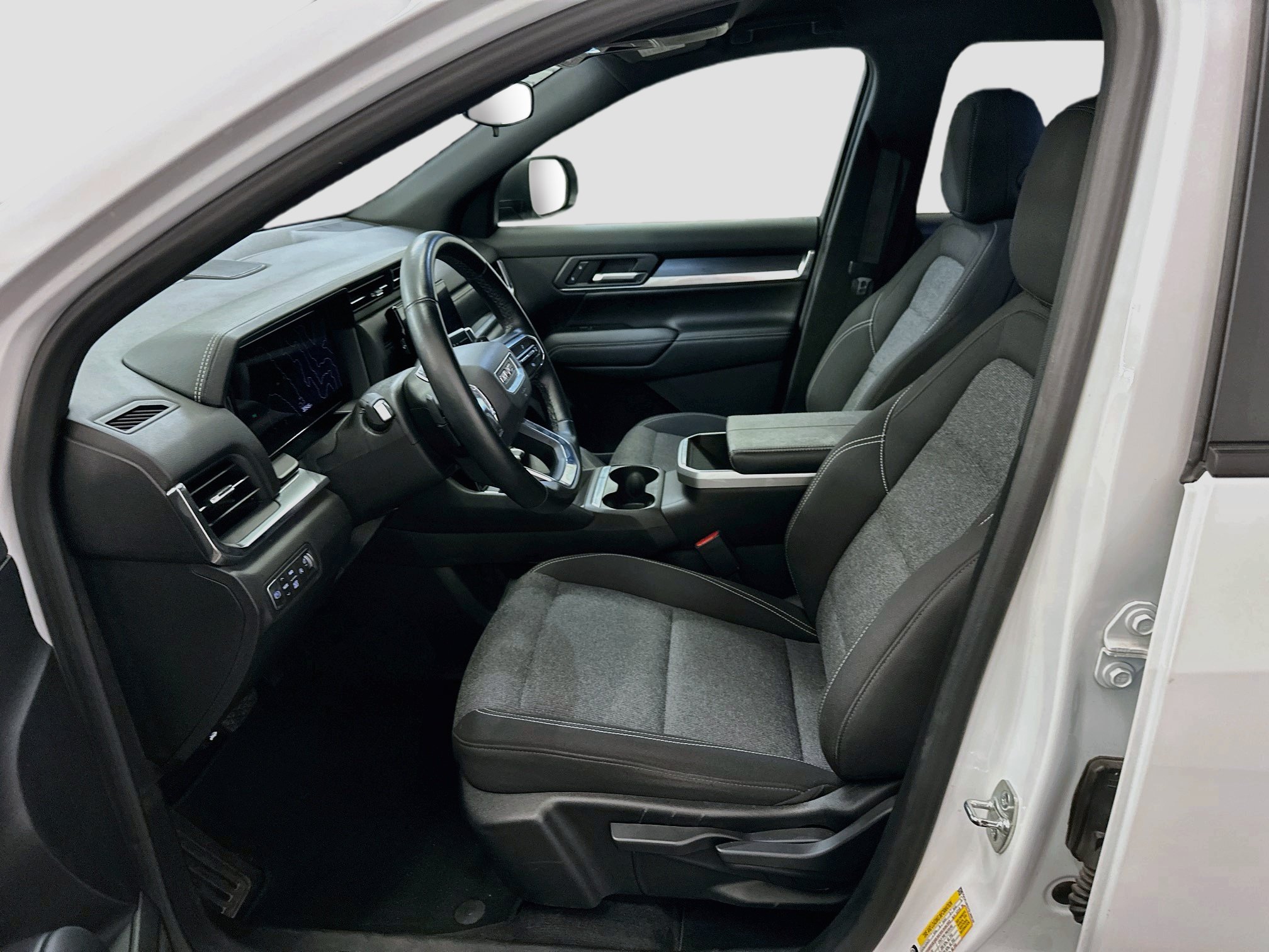 Used 2025 GMC Terrain Elevation AWD/4WD image 13
