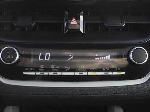 Used 2023 Toyota Corolla Cross LE w/ Moonroof Package AWD/4WD image 13
