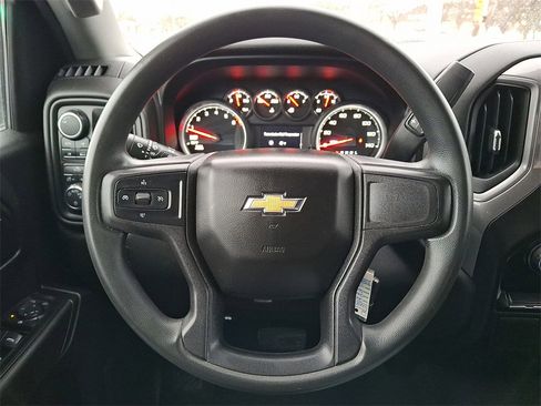 Used 2021 Chevrolet Silverado 1500 Custom image 8