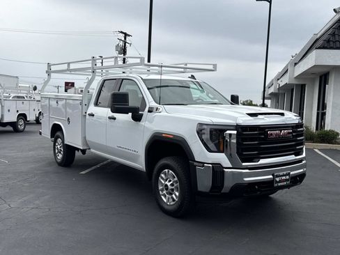 New 2026 GMC Sierra 2500 Pro image 3