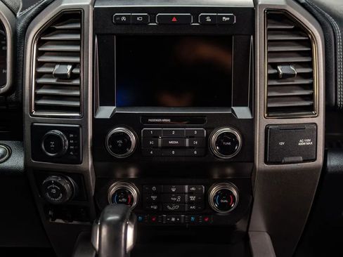 Used 2019 Ford F150 Raptor w/ Equipment Group 802A Luxury image 28