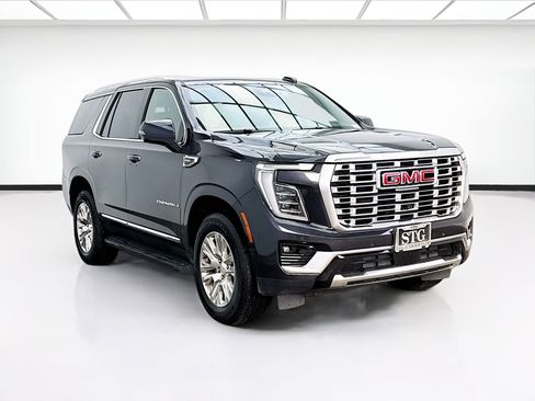 Used 2025 GMC Yukon Denali image 3