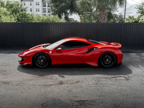 Used 2019 Ferrari 488 Pista Coupe RWD image 30