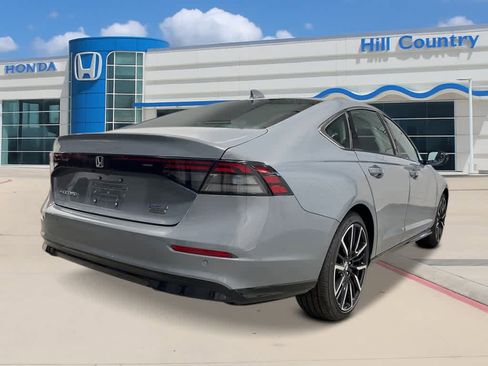 New 2026 Honda Accord Touring image 5