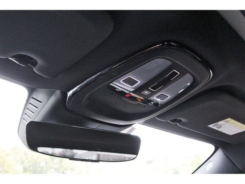 Used 2023 Volvo S60 B5 Ultimate image 24