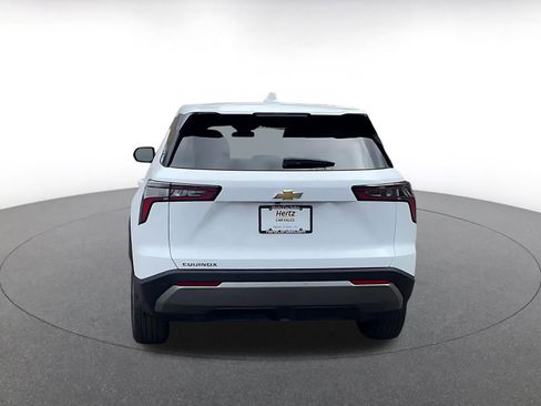 Used 2025 Chevrolet Equinox LT image 12