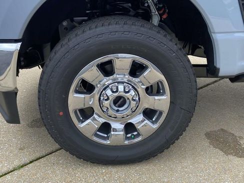 New 2025 Ford F250 King Ranch w/ Chrome Package image 7