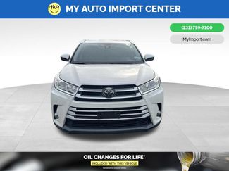Used 2019 Toyota Highlander XLE AWD/4WD video 2