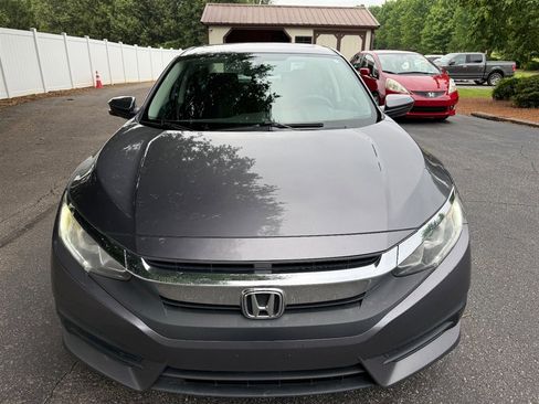 Used 2017 Honda Civic EX image 8