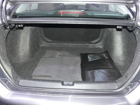 Used 2019 Honda Civic EX image 9