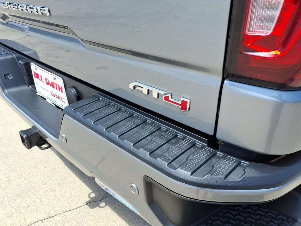 Used 2024 GMC Sierra 1500 AT4 w/ Technology Package AWD/4WD image 16