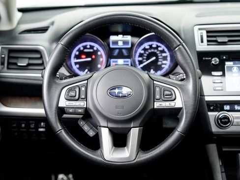 Used 2017 Subaru Outback 2.5i Limited image 12