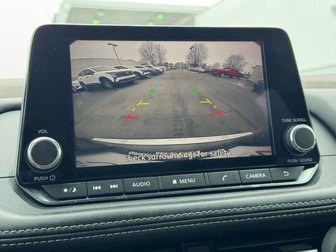 Certified 2022 Nissan Rogue SV w/ SV Premium Package image 21