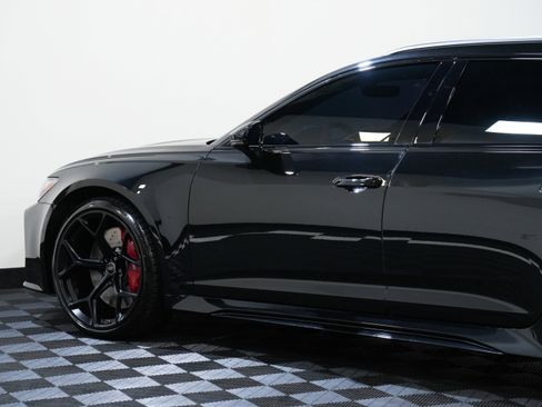 Used 2024 Audi RS 6 performance image 19