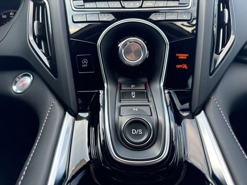 Used 2025 Acura RDX SH-AWD w/ Advance Package image 19